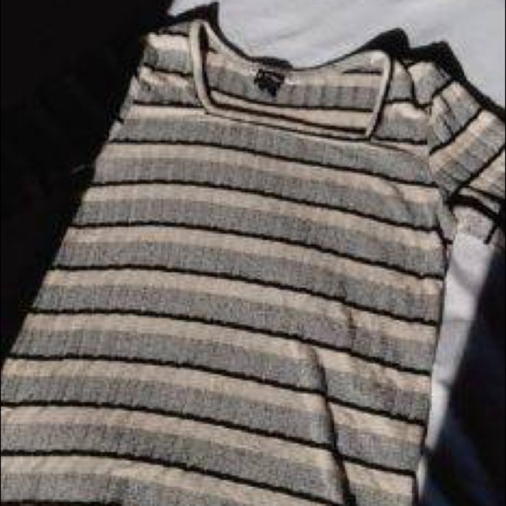 Art Class long sleeve sweater.